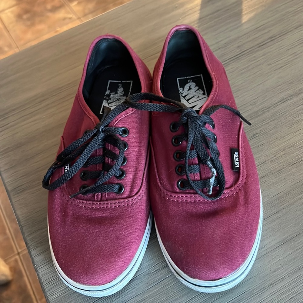 Port Royal Burgundy Womens Vans LIKE NEW!